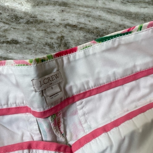 J.Crew Women's Floral Chino Shorts 5” Size 0 - Picture 2 of 3